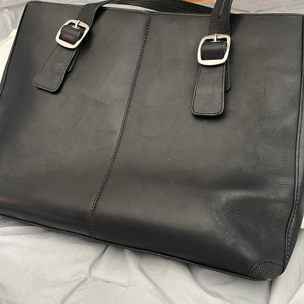 Gun Tote’n Mamas - Black- concealed carry - large handbag/tote